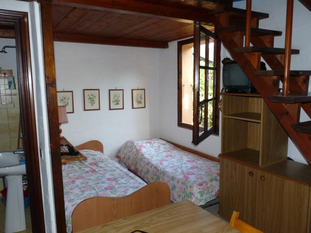 Monolocale San Teodoro Apartment San Teodoro  Phòng bức ảnh